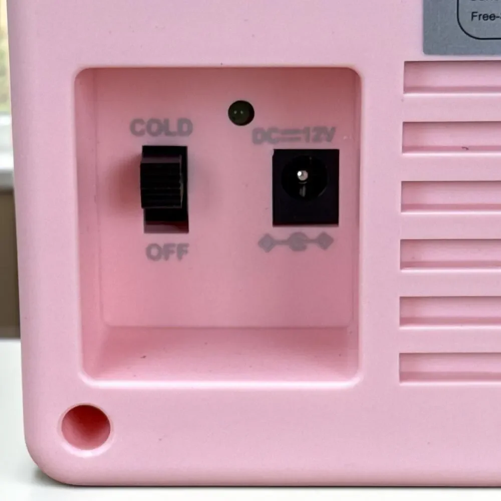 Frigidaire Retro Mini Personal Skincare Fridge Pink 6 Can Portable Cooler Dorm
